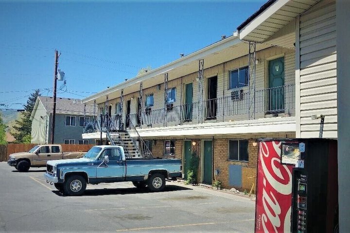 Thunderbird Motel