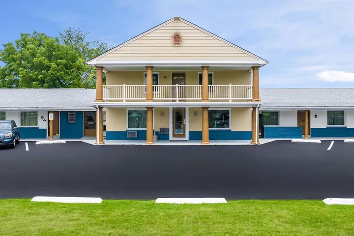 Econo Lodge Palmyra - Hershey