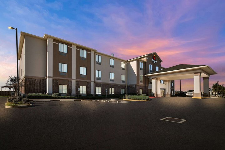 Hotel 4 of 35