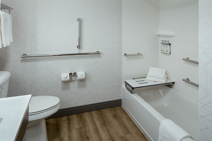 Holiday Inn Express Corvallis-On the River by IHG