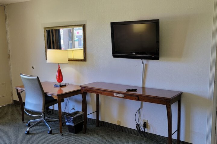 Room 12 of 44