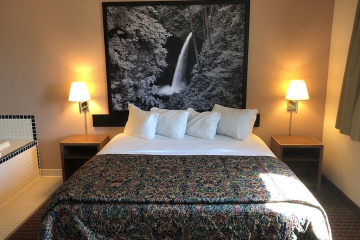 Room 32 of 52