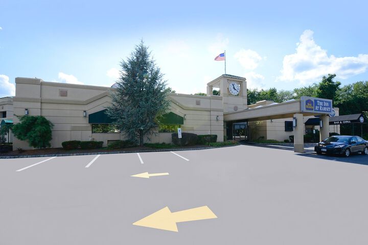 Hotel 2 of 34