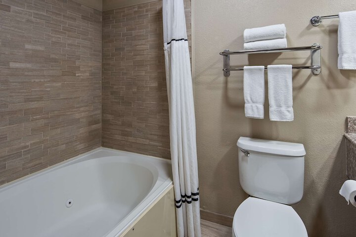 Room 15 of 19