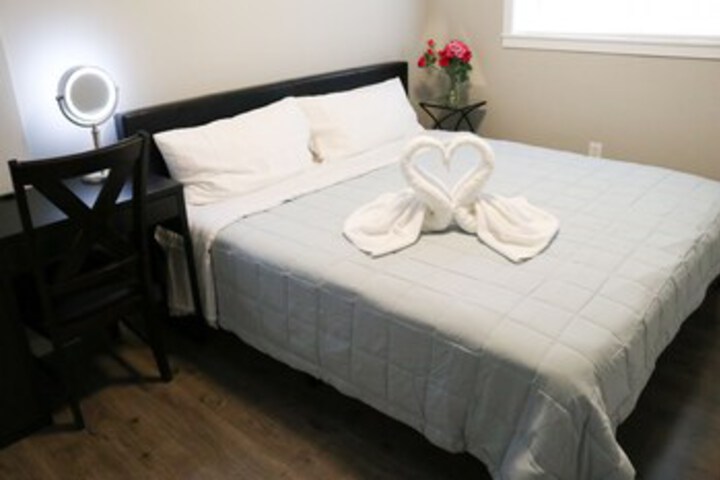 North Seattle Guesthouse