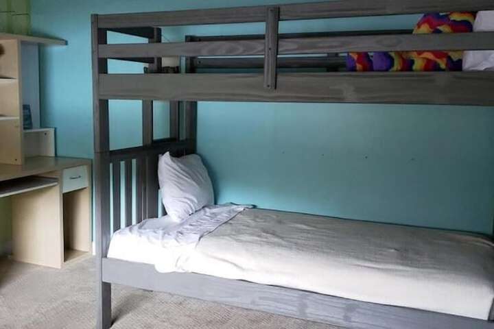 Room 40 of 64