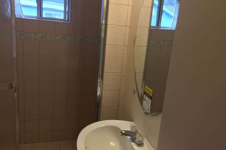 Room 148 of 162