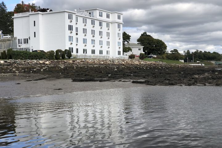 Hotel 8 of 32