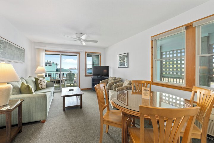 Ocracoke Harbor Inn