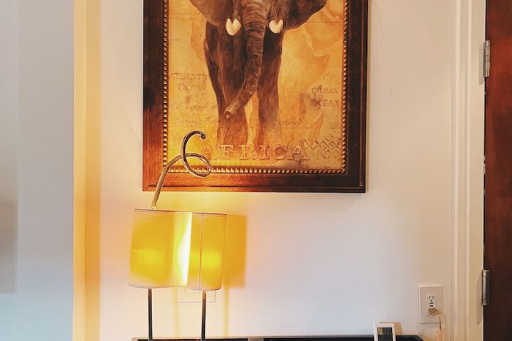 Room 33 of 54