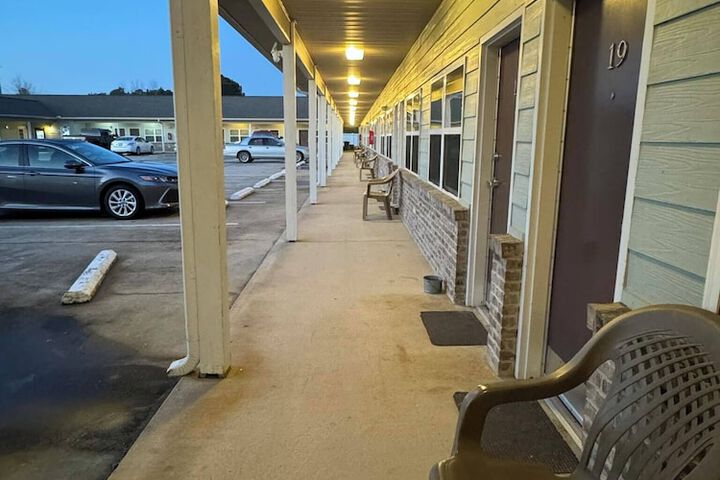 Hotel 4 of 60