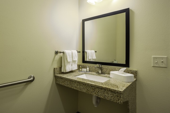 Cobblestone Inn & Suites - Brookville