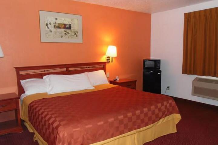 Room 4 of 14