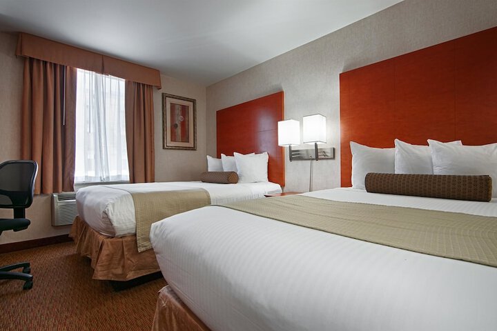 Room 15 of 23