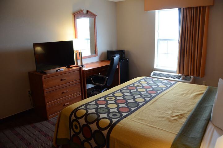 Room 16 of 30