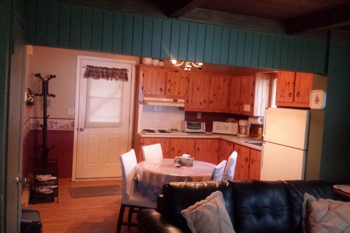 Room 27 of 48