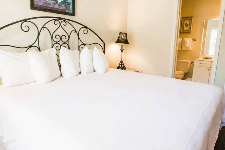 French Quarter Resort