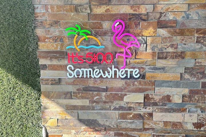 Experience Luna Sky! 65 TV Bar BBQ go FL Keys