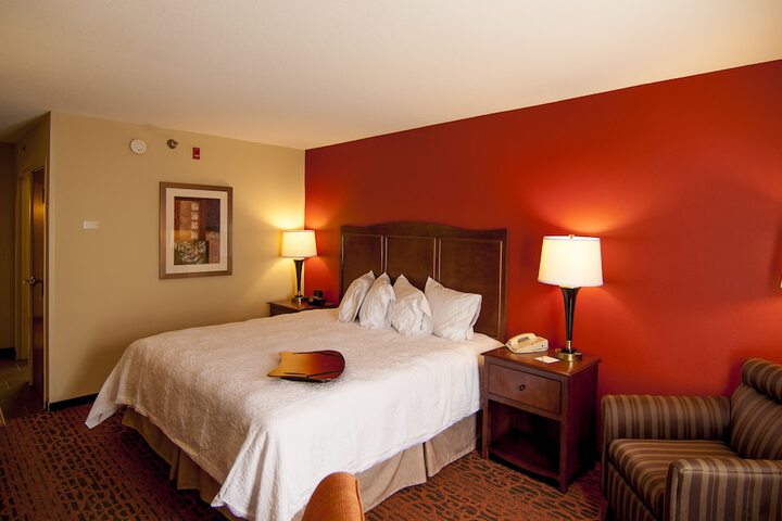 Room 27 of 60