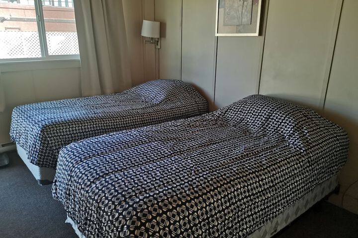 Cedars Motel