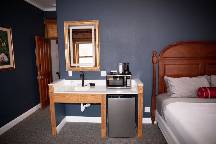 Room 76 of 110