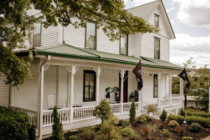 Blue Ridge Inn Bed & Breakfast