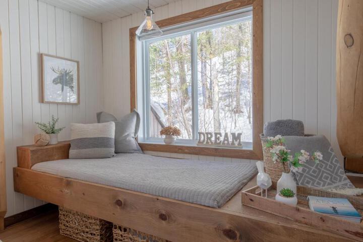 Breathtaking log house with HotTub - Winter paradise in Tremblant
