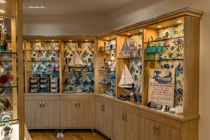 Gift Shop 42 of 43