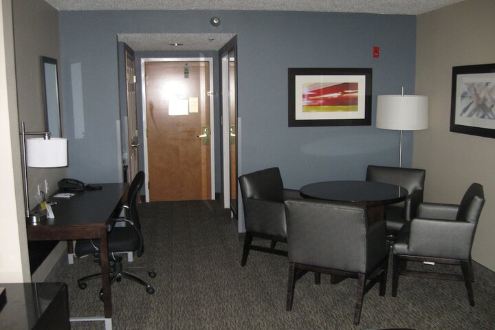 Room 10 of 50