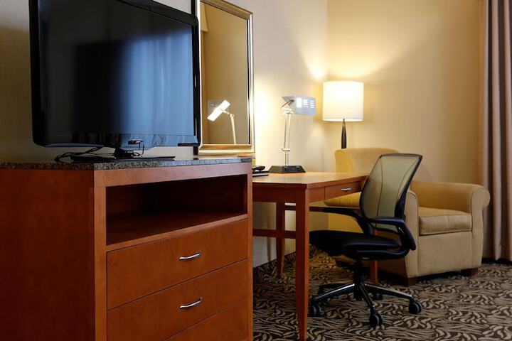 Room 20 of 69