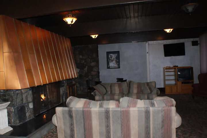 Hotel Interior 6 of 34