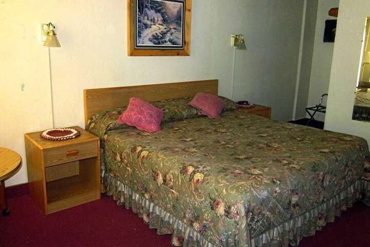 Room 14 of 27