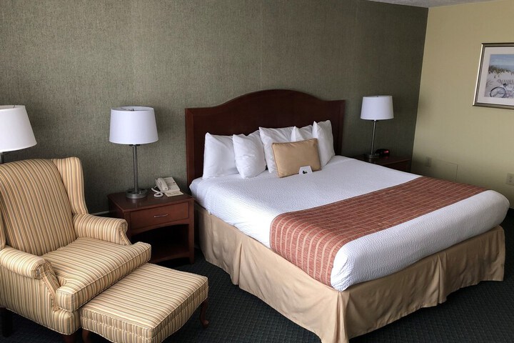 Room 22 of 43