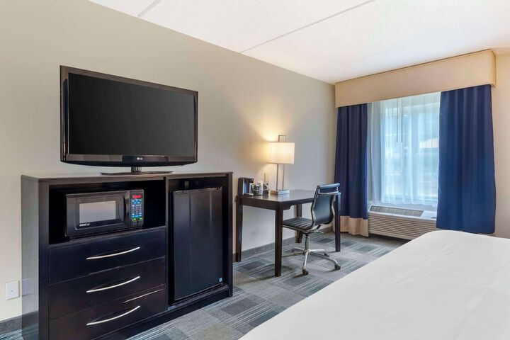 Best Western Hartford Hotel & Suites