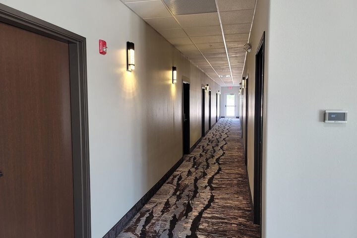 Ballroom/Hall 18 of 18