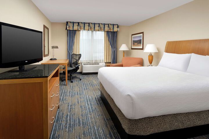 Room 10 of 37
