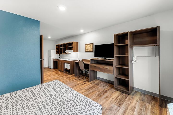 Room 8 of 20