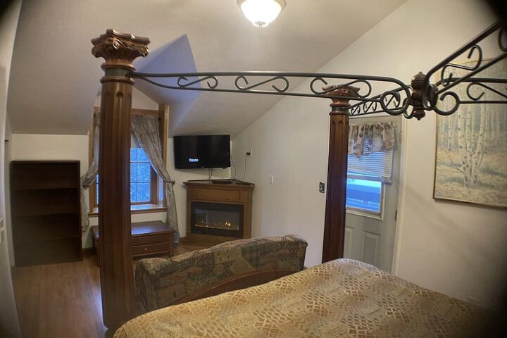 Room 45 of 68