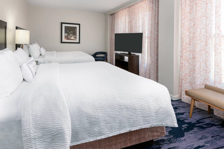 Room 10 of 25