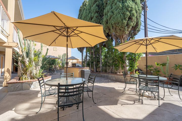 Terrace/Patio 36 of 37