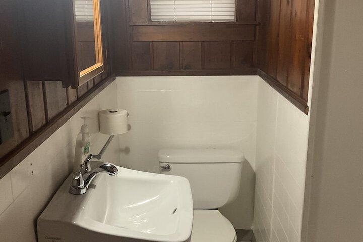 Room 17 of 25