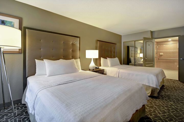Homewood Suites by Hilton Edgewater