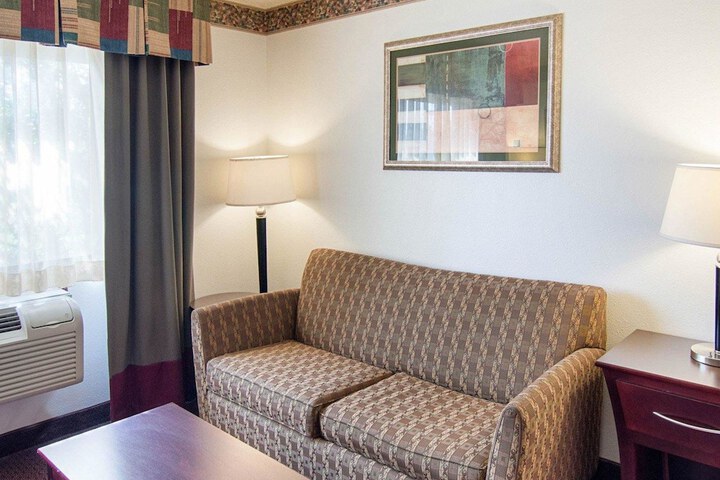 Room 14 of 41