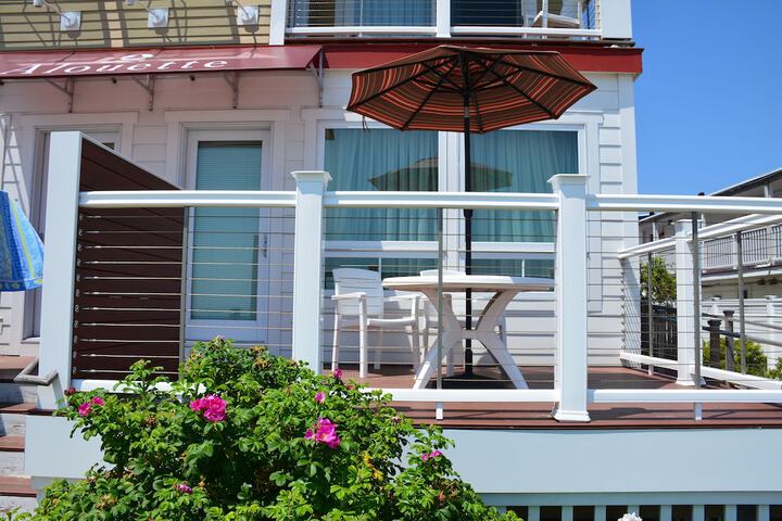 Alouette Beach Resort