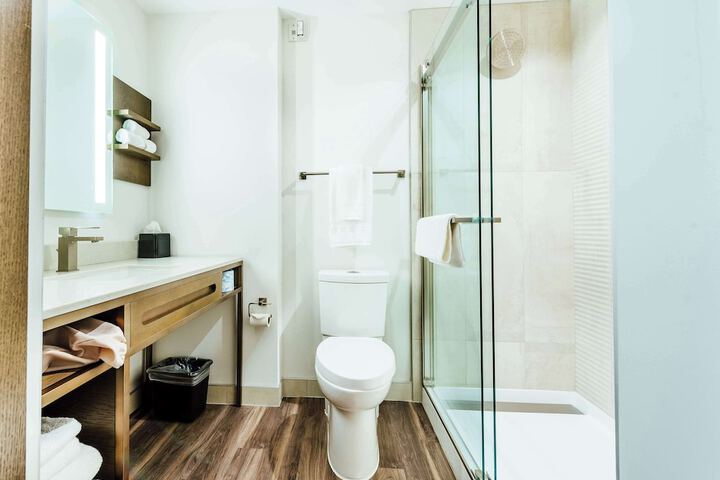 Room 45 of 120