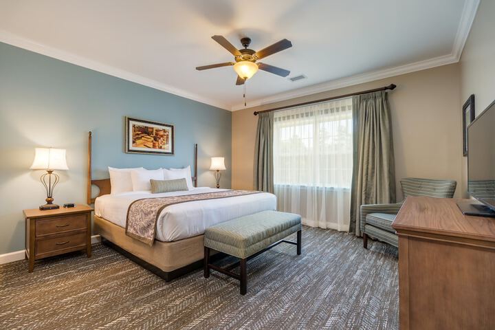 Room 80 of 106