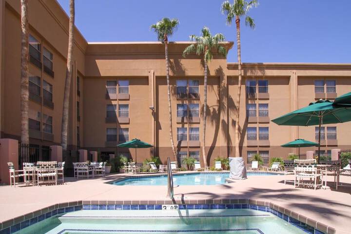 Pool 4 of 43