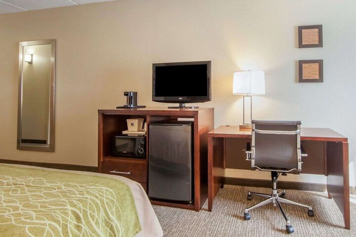 Room 20 of 28