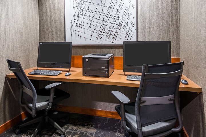 Hyatt Place Bentonville / Rogers