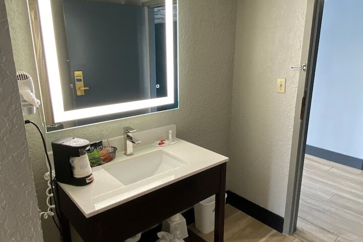 Room 50 of 56